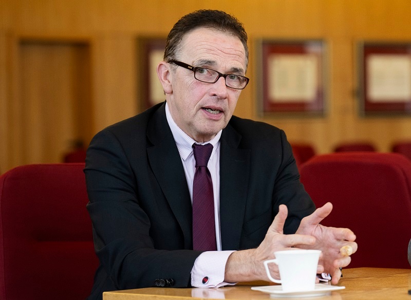 Interview mit Prof. Landscheidt, Präsident des Städte- und Gemeindebund Nordrhein-Westfalen im Rathaus von Kamp-Lintfort im Dezember 2023.