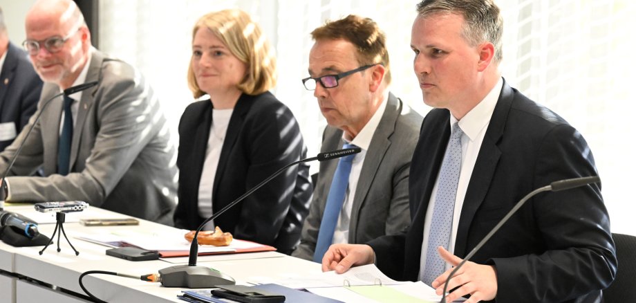 30{}26RP Präsident Landscheidt und Hauptgeschäftsführer Christof Sommer im Interview